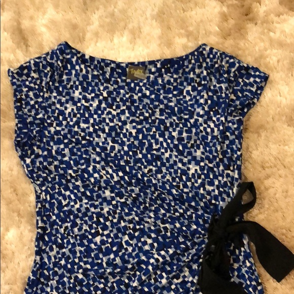 Fun Taylor dress - Picture 2 of 4